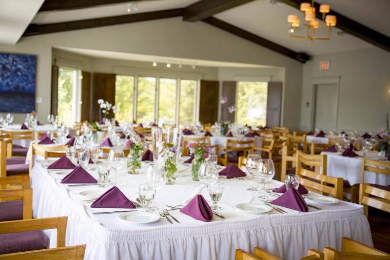 Elmhirst S Resort   On A Lake