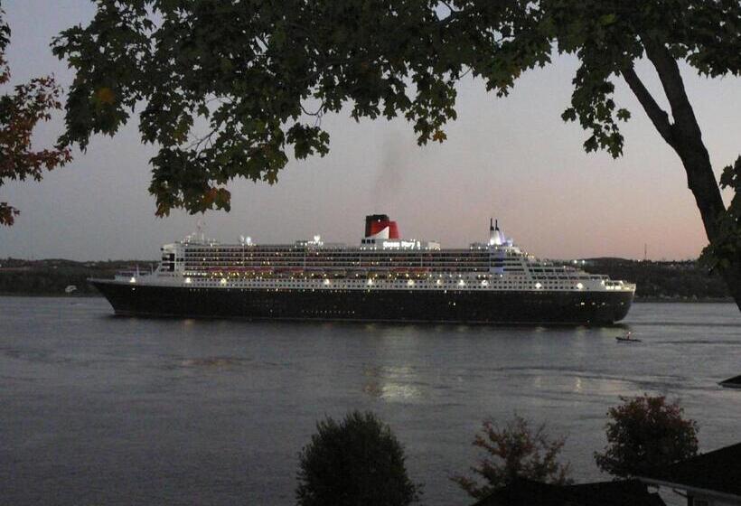 Goéliche Hotel Et Appartement