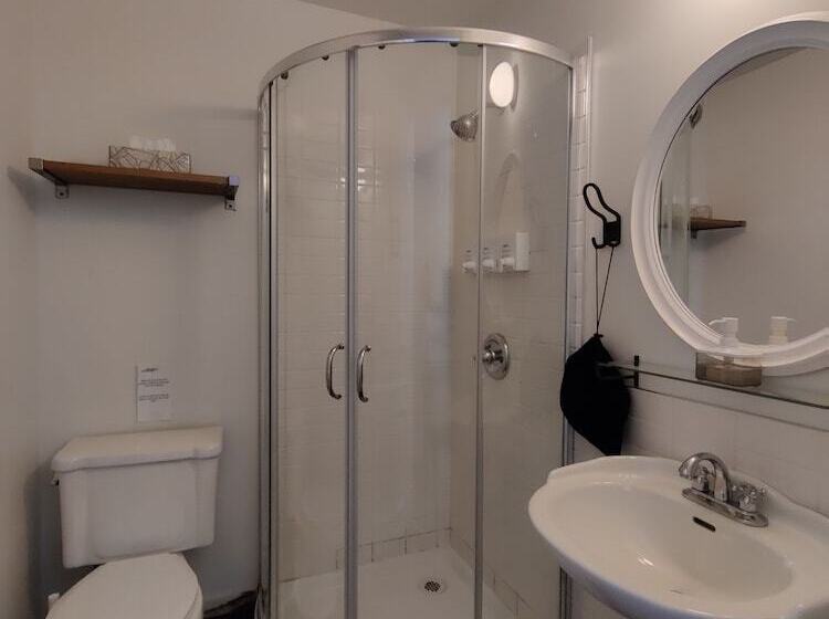 ホテル Ambrose House & Cafe   Self Check In Guesthouse