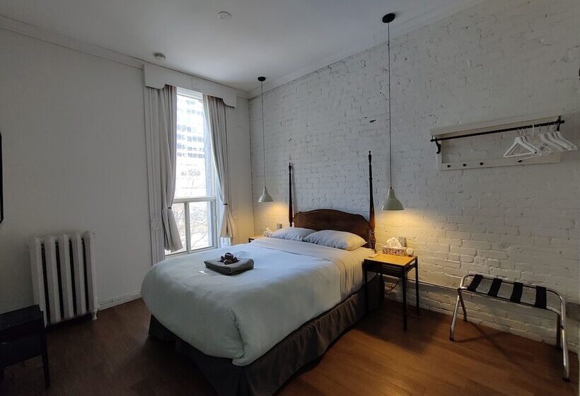 ホテル Ambrose House & Cafe   Self Check In Guesthouse