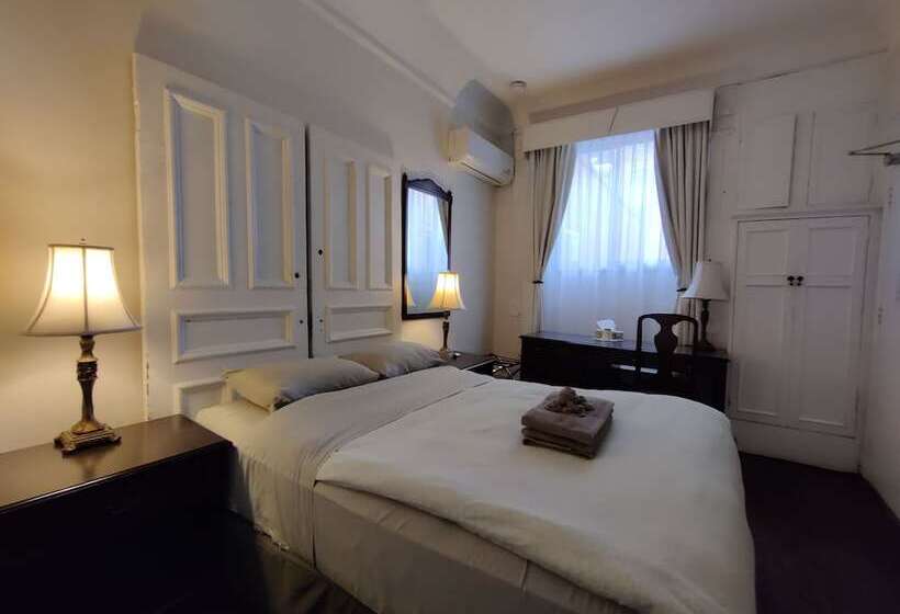 ホテル Ambrose House & Cafe   Self Check In Guesthouse