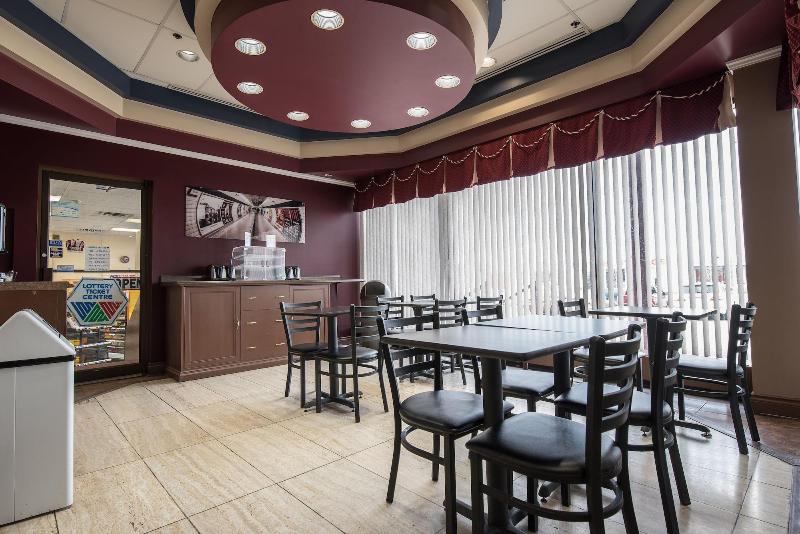 בית מלון כפרי Argyll Plaza