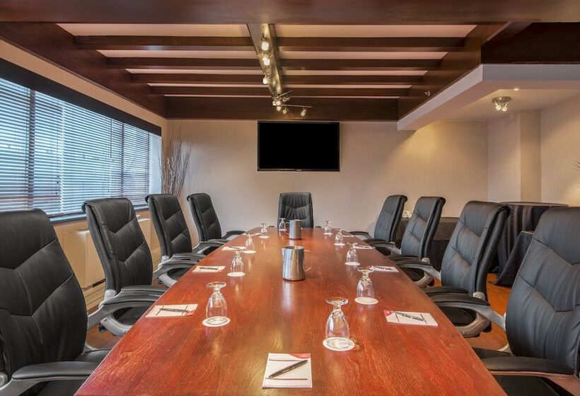 ホテル Armon Plaza Montreal Airpt, Trademark Collection By Wyndham