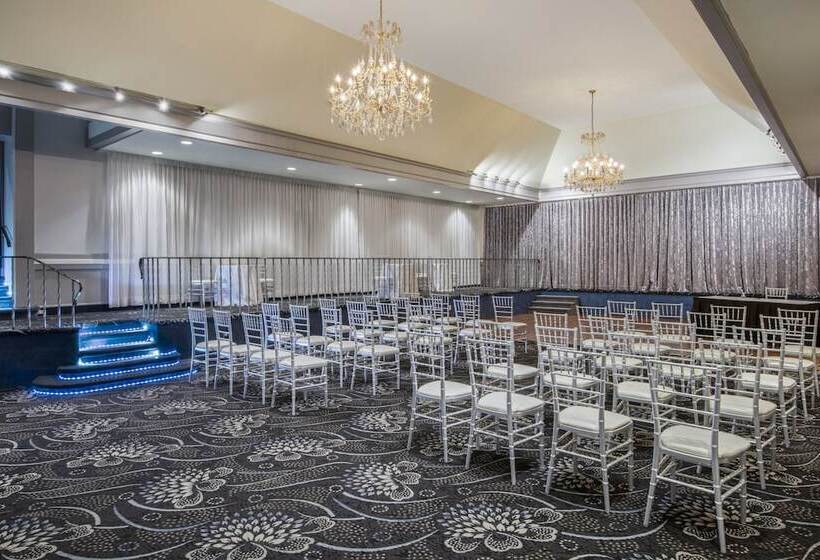 ホテル Armon Plaza Montreal Airpt, Trademark Collection By Wyndham