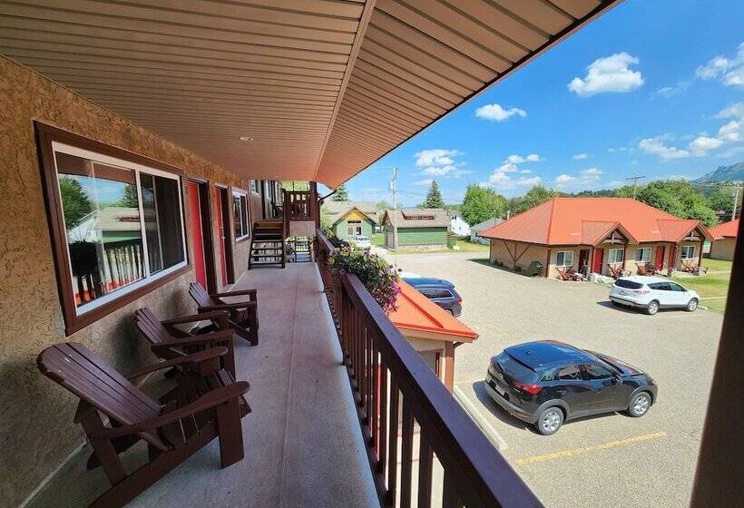 בית מלון כפרי Aspen Village