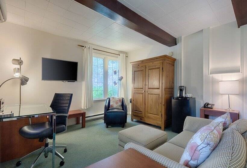 Отель Auberge Handfield Et Spa