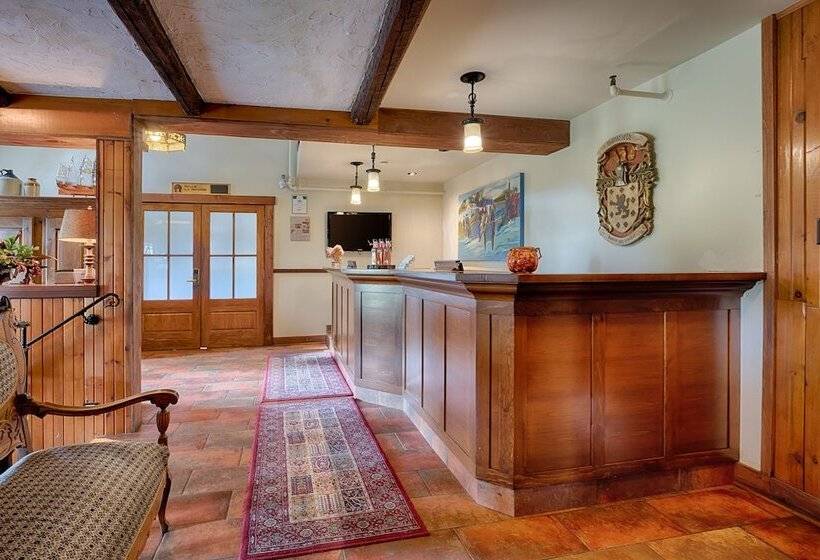 Отель Auberge Handfield Et Spa