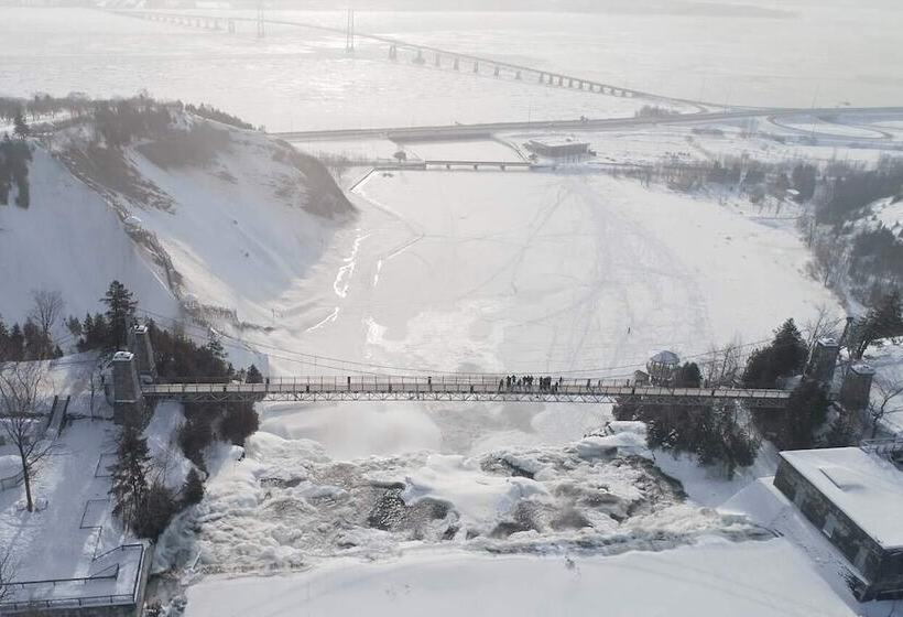 ホテル Auberge La Camarine