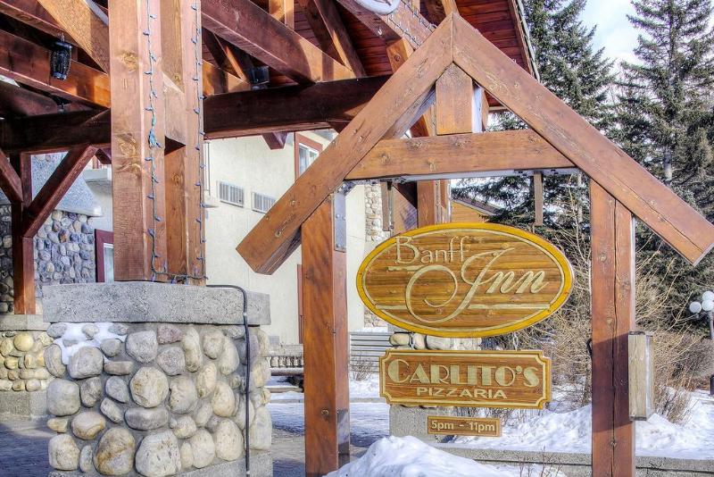 בית מלון כפרי Banff Inn