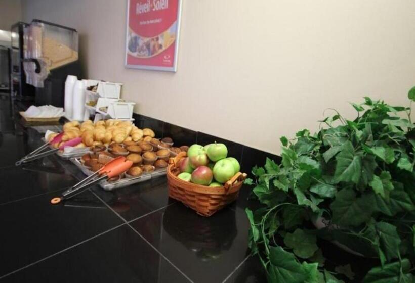 ホテル Baymont By Wyndham Montreal Airport