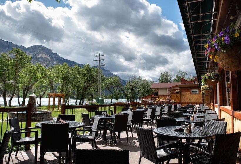 فندق Bayshore Inn & Spa