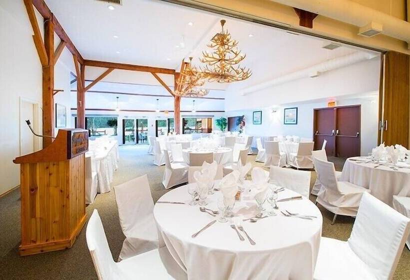 فندق Bayshore Inn & Spa