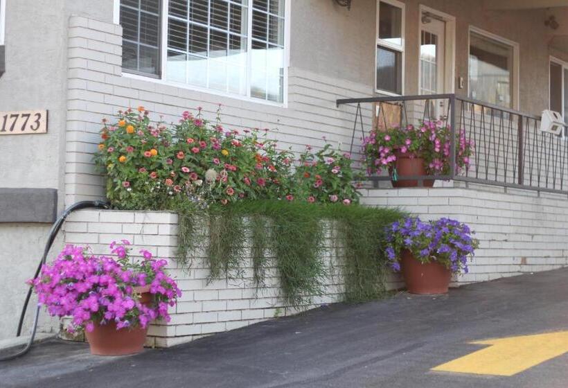 فندق Best Budget Inn & Suites Kamloops