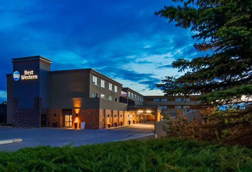 בית מלון כפרי Days Inn By Wyndham Airdrie