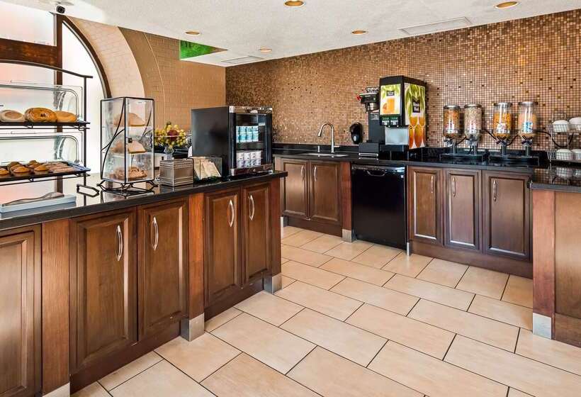 فندق Best Western Downtown Sudbury