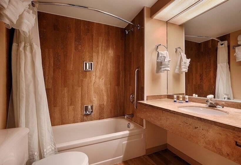 فندق Best Western Downtown Sudbury