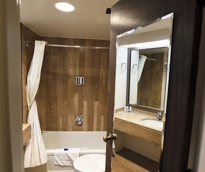 فندق Best Western Downtown Sudbury