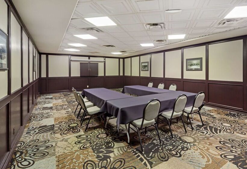 فندق Best Western High Road Inn