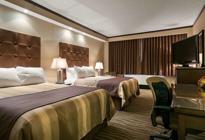 هتل Best Western Premier Denham Inn & Suites