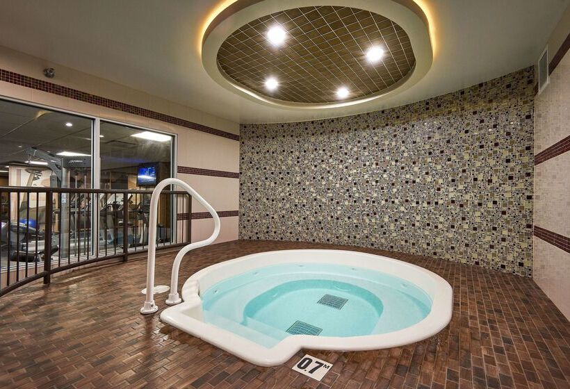 בית מלון כפרי Best Western Premier Denham Inn & Suites