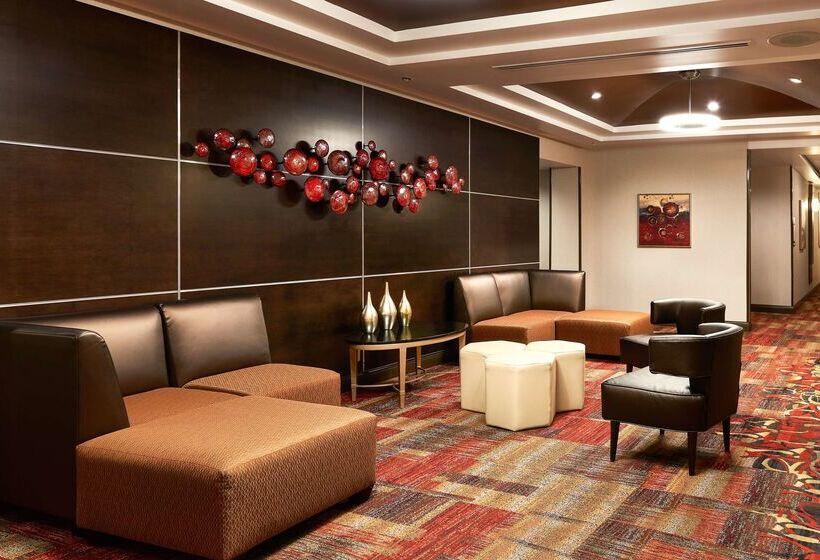 בית מלון כפרי Best Western Premier Denham Inn & Suites