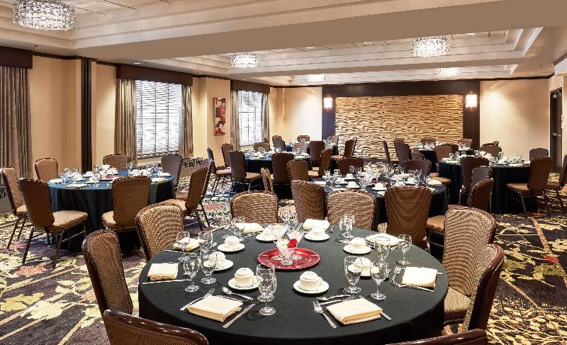 בית מלון כפרי Best Western Premier Denham Inn & Suites