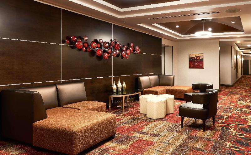 هتل Best Western Premier Denham Inn & Suites