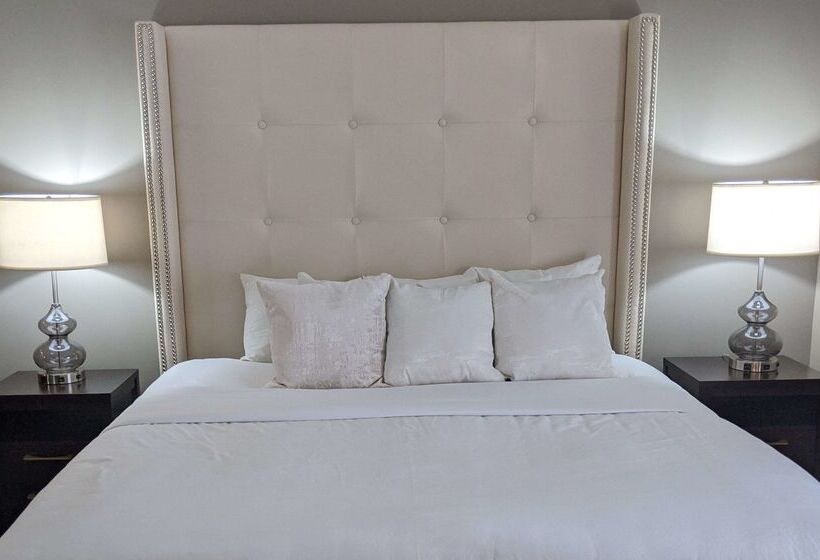 فندق Best Western Swan Castle Inn