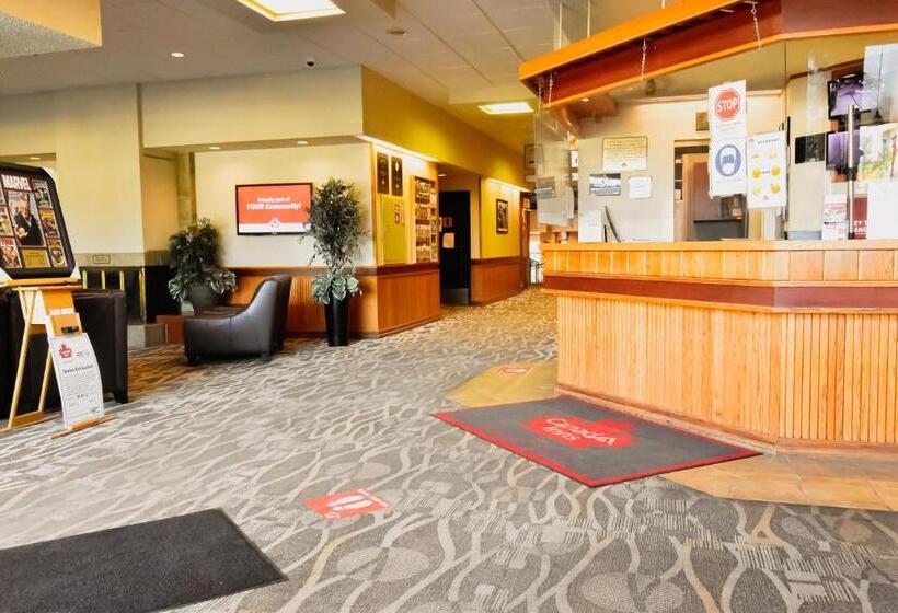 فندق Canad Inns Destination Centre Windsor Park