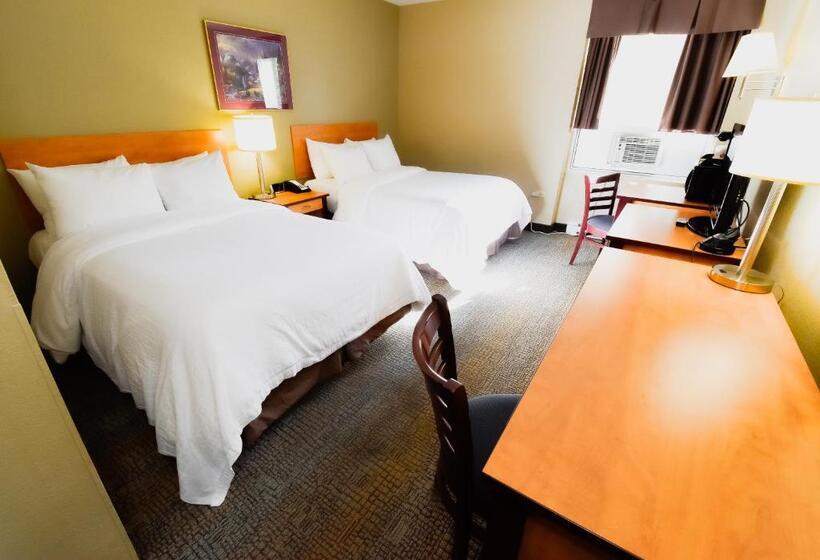 فندق Canad Inns Destination Centre Windsor Park