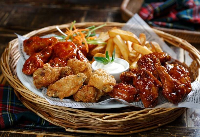 فندق Canad Inns Destination Centre Windsor Park