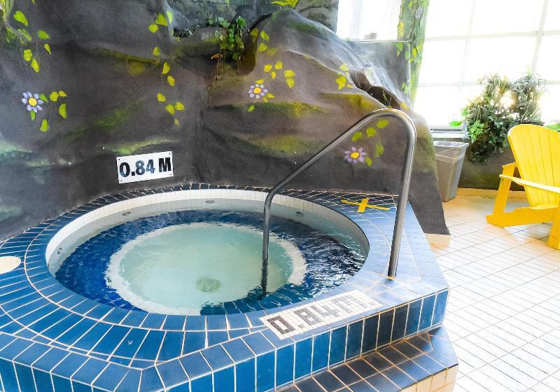 فندق Canad Inns Destination Centre Windsor Park