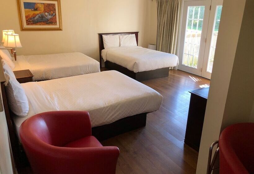 فندق Coach House Inn