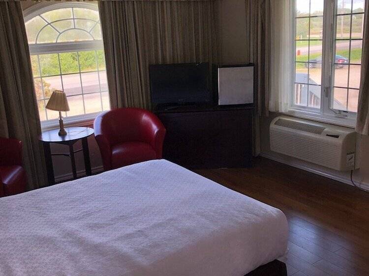 فندق Coach House Inn