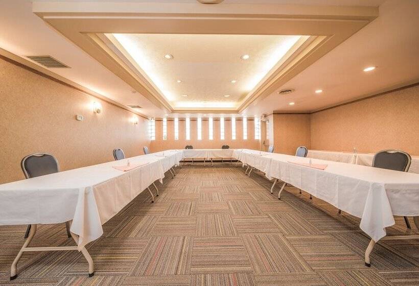 בית מלון כפרי Coast Discovery Inn