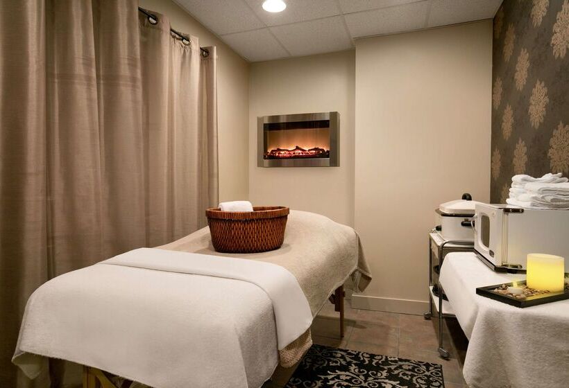 Coast Prince George Hotel By Apa