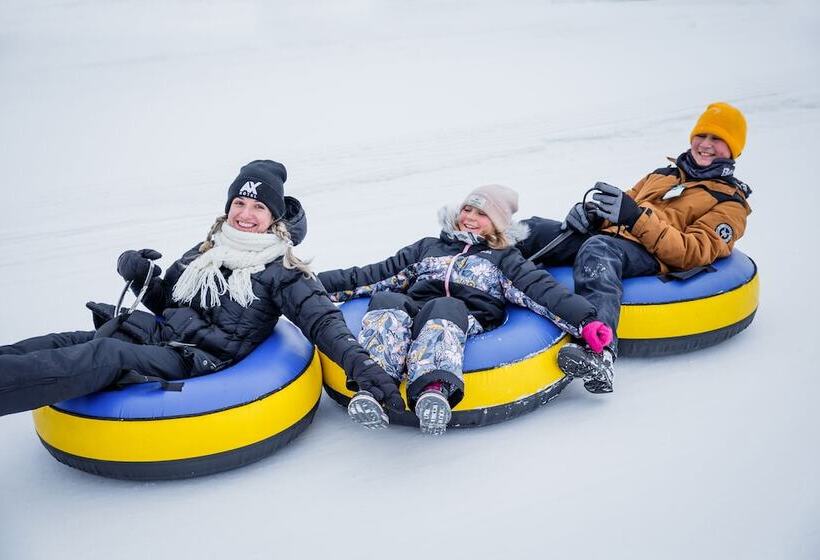 בית מלון כפרי Ax