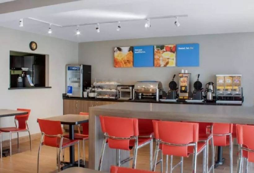 ホテル Comfort Inn