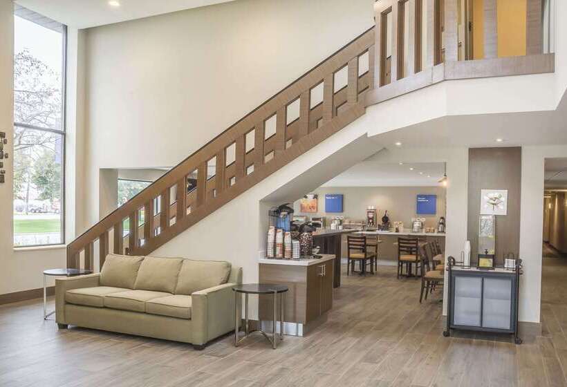 فندق Comfort Inn