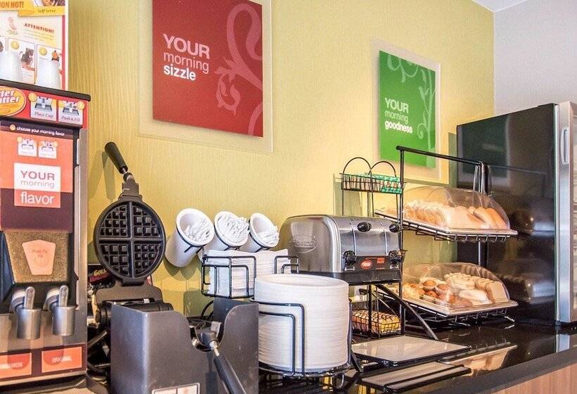 فندق Comfort Inn Kirkland Lake