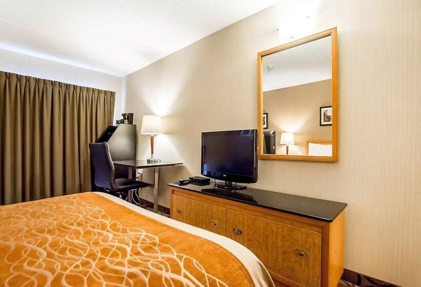 فندق Comfort Inn Kirkland Lake