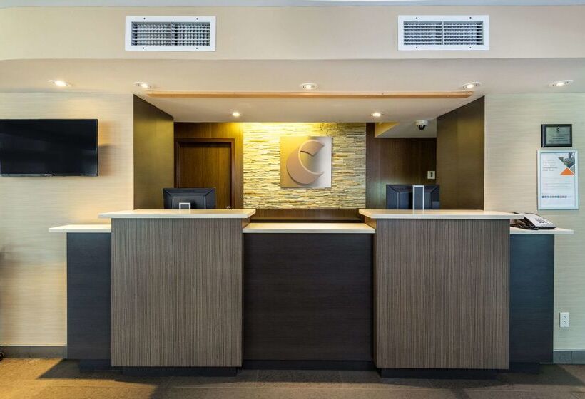 호텔 Comfort Inn  Mont Laurier