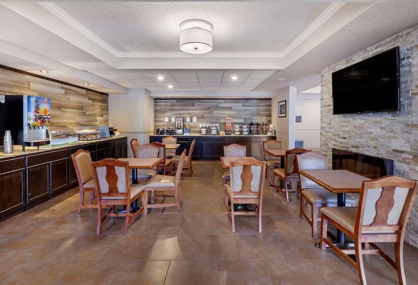 فندق Comfort Inn & Suites Thousand Islands Harbour District