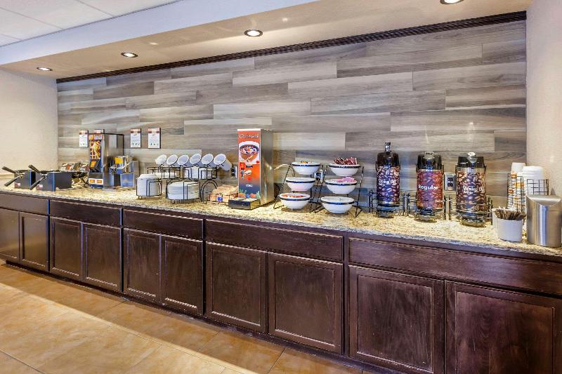 فندق Comfort Inn & Suites Thousand Islands Harbour District