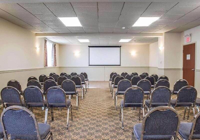 فندق Comfort Inn & Suites Thousand Islands Harbour District