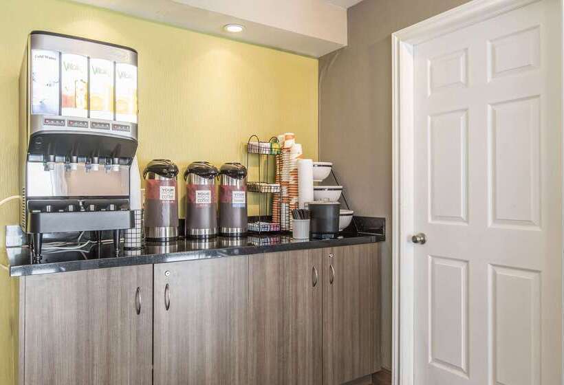 فندق Comfort Inn  Timmins