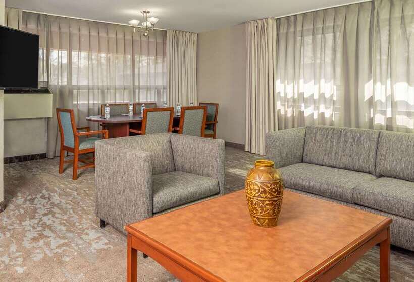 فندق Comfort Inn West