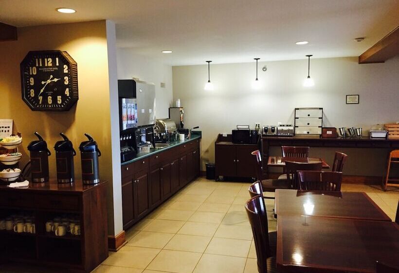 בית מלון כפרי Country Inn & Suites By Radisson, Winnipeg, Mb