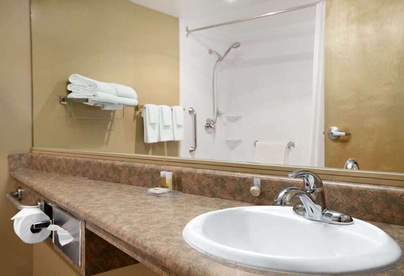 ホテル Days Inn By Wyndham Estevan