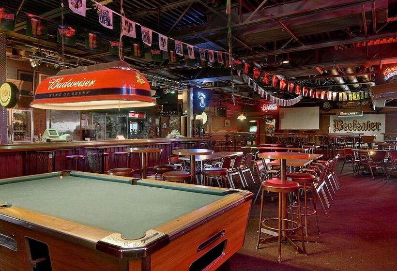 ホテル Days Inn By Wyndham Estevan